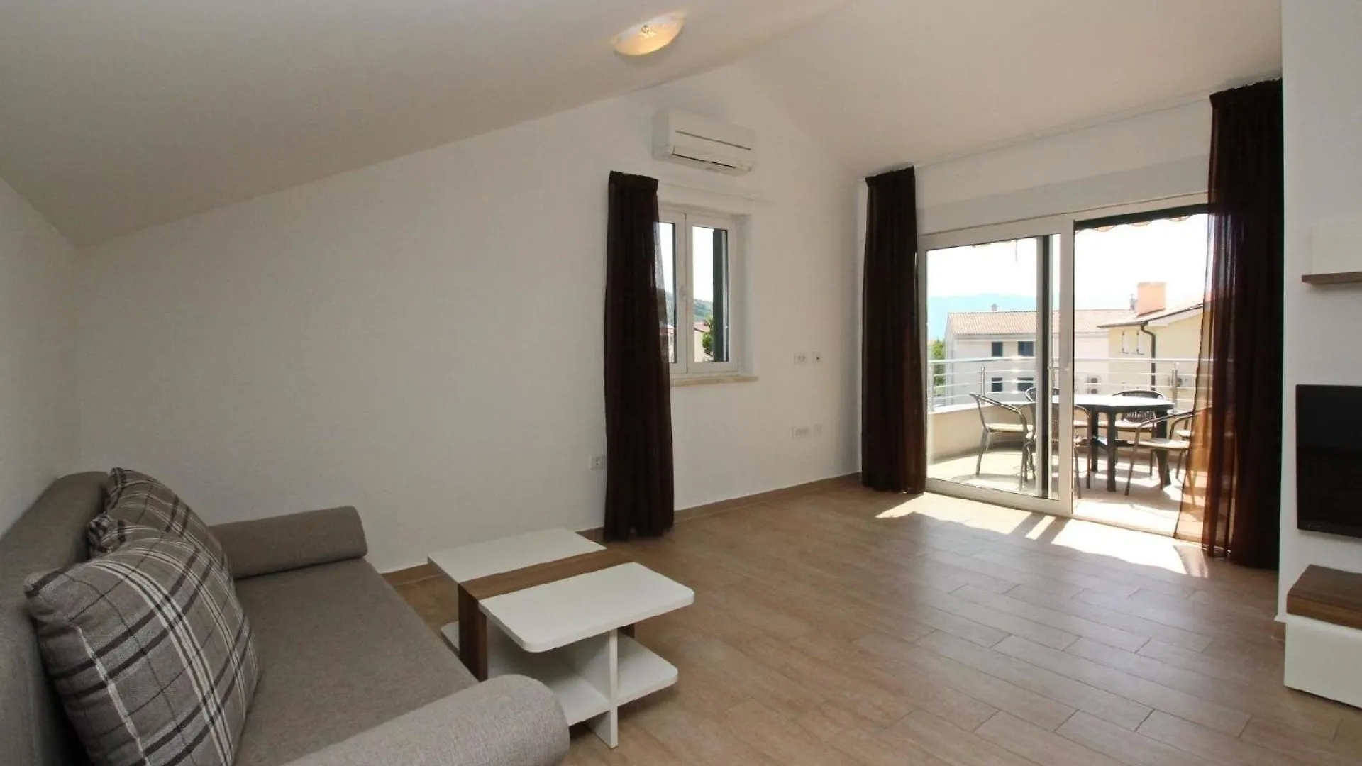 Апартаменты Ferienwohnung In Baska Mit Terrasse - B59554